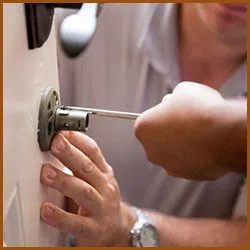 Interstate Locksmith Shop Waltham, MA 781-519-7431 - 3-cheap-locksmith
